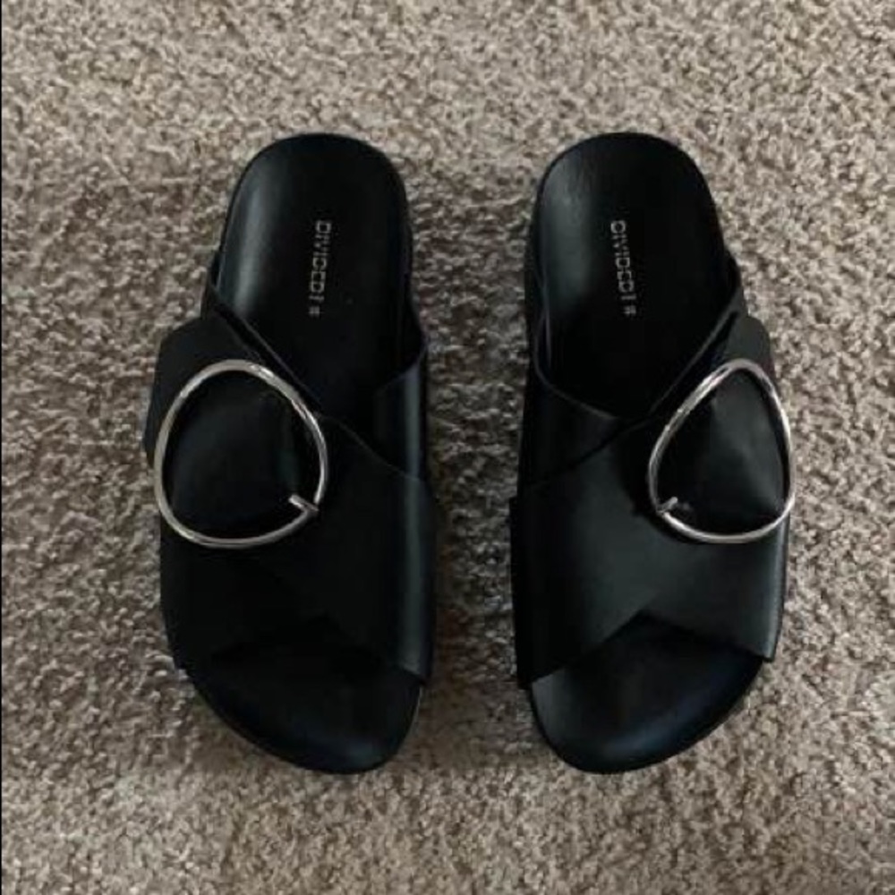 Platform sandals.